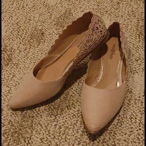 New@titude pale pink flat size 10